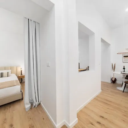 Rc - Air-conditioned - Beautifully Designed In The Heart Of Lisbon, Bright, Stylish And Exceptionally Located Apartmán *