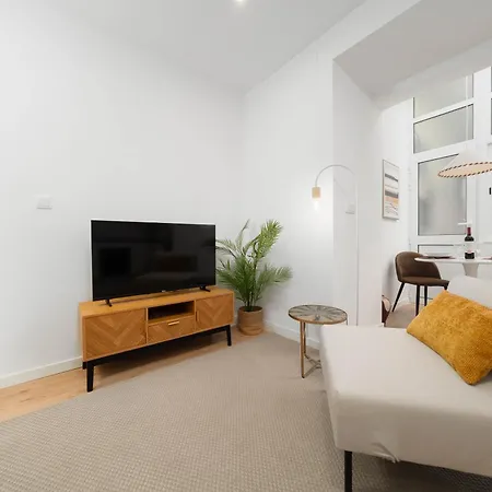 Rc - Air-conditioned - Beautifully Designed In The Heart Of Lisbon, Bright, Stylish And Exceptionally Located Lissabon